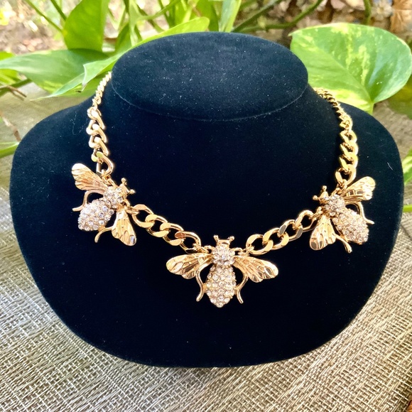 Lilly Pulitzer Necklace BEE NWT BUMBLEBEE  ⭐️ GOLD LINK CHAIN CRYSTAL - Picture 7 of 13